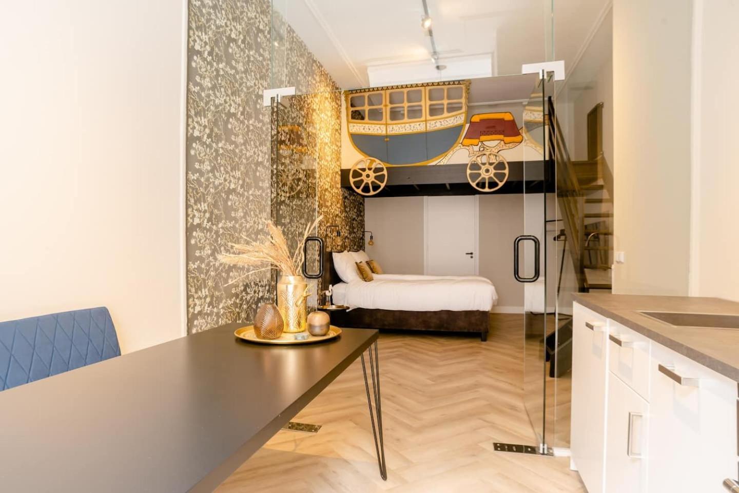 Child Favorite Coach House City Villa Tilburg Exterior photo